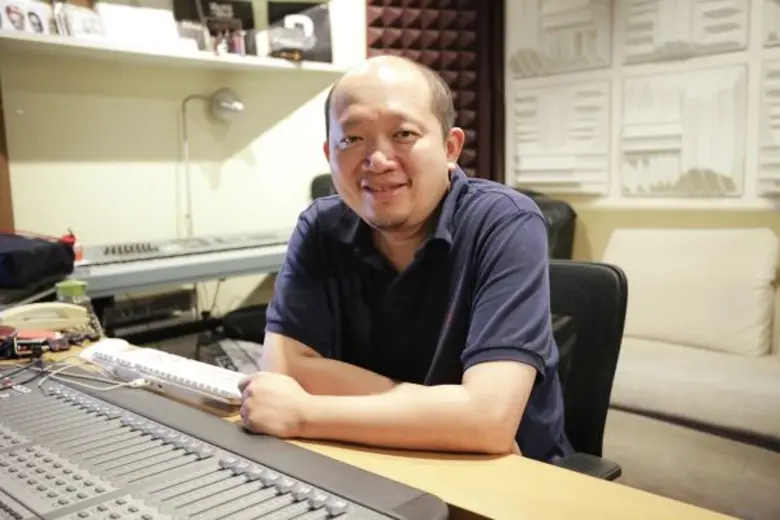 นับเป็นการแต่งเพลงในอีกรูปแบบของ บอย โกสิ...