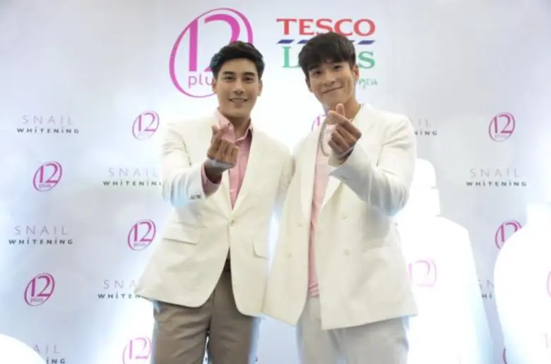 เล่นเอาห้างแทบแตก!! เมื่อ "ทเวลฟ์ พลัส" (...