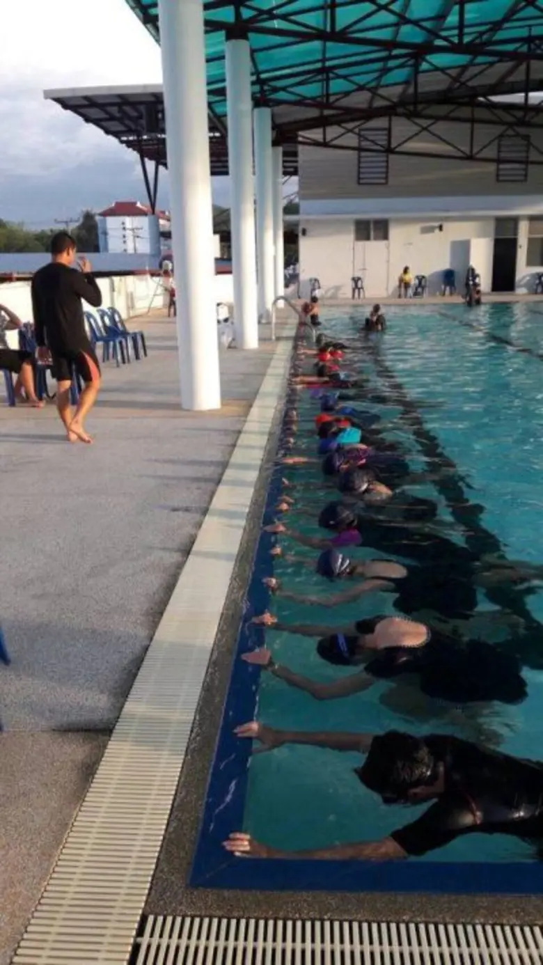 มรภ.สงขลา ติวบุคลากรว่ายน้ำปลอดภัย