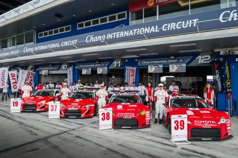 “โตโยต้า ทีมไทยแลนด์” ฟิตเต็มสูบระดมทีมลงสนาม สร้างผลงานครั้งใหม่ ในการแข่งขัน Thailand Super Series 2016 สนามที่ 3-4 ณ จังหวัดบุรีรัมย์