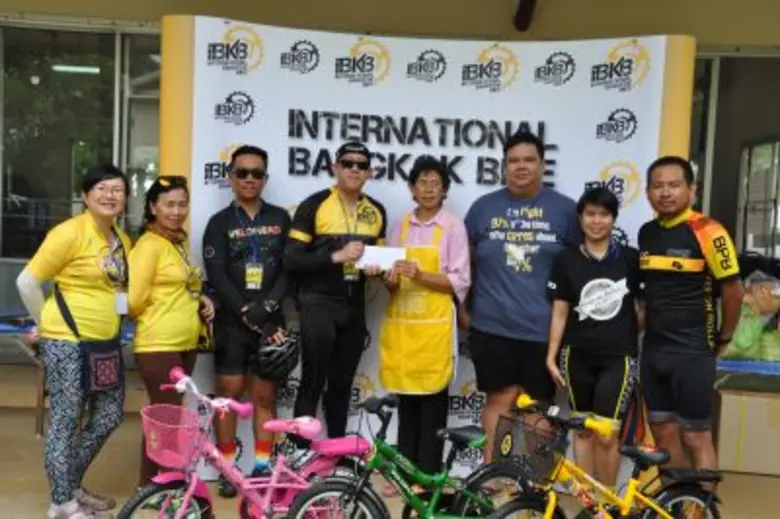 "Bangkok Bike Club"กับกิจกรรม "ปั่น...ปันรัก" ครั้ง...