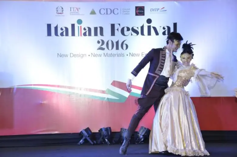 แฟนพันธุ์แท้อิตาลีคนดัง เลือกของแต่งบ้านสุดโก้ ในงาน “ซีดีซี อิตาเลี่ยน เฟสติวัล 2016”