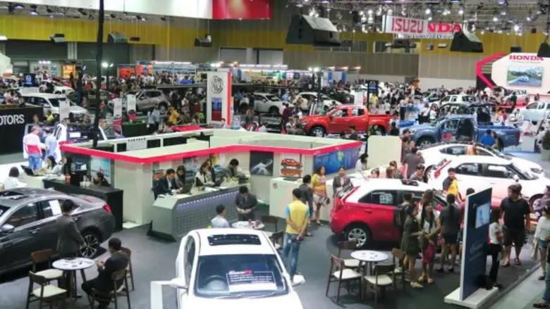 FAST Auto Show Thailand 2016 เป็นปลื้ม!!! 4 วันแรก ยอดผู้เข้าชมงานกว่า 200,000 คน