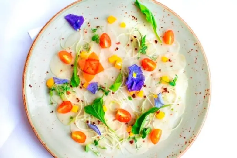 ที่ห้องอาหารออร์คิด คาเฟ่ โรงแรมเชอราตัน ...