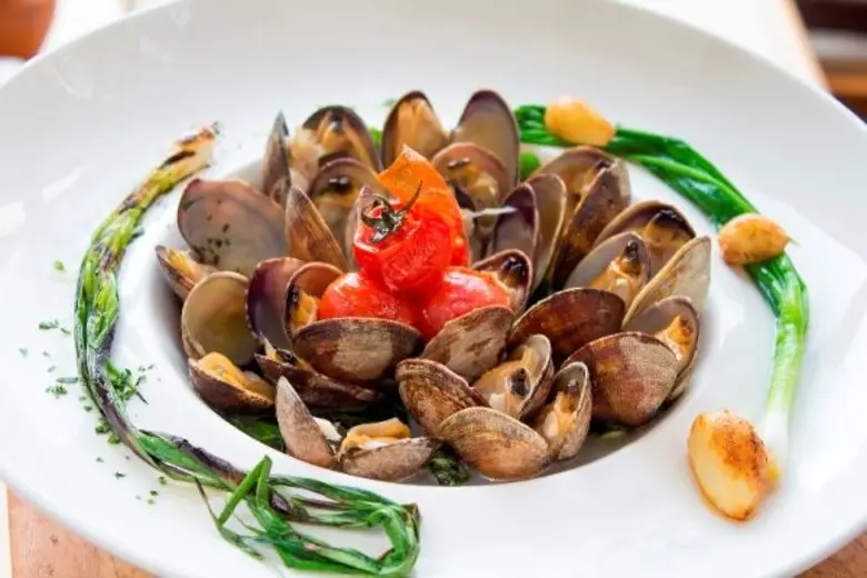 ให้คุณอิ่มกับบุฟเฟ่ต์ซีฟู้ดที่ห้องอาหารออร์คิด คาเฟ่  โรงแรม เชอราตัน แกรนด์ สุขุมวิท