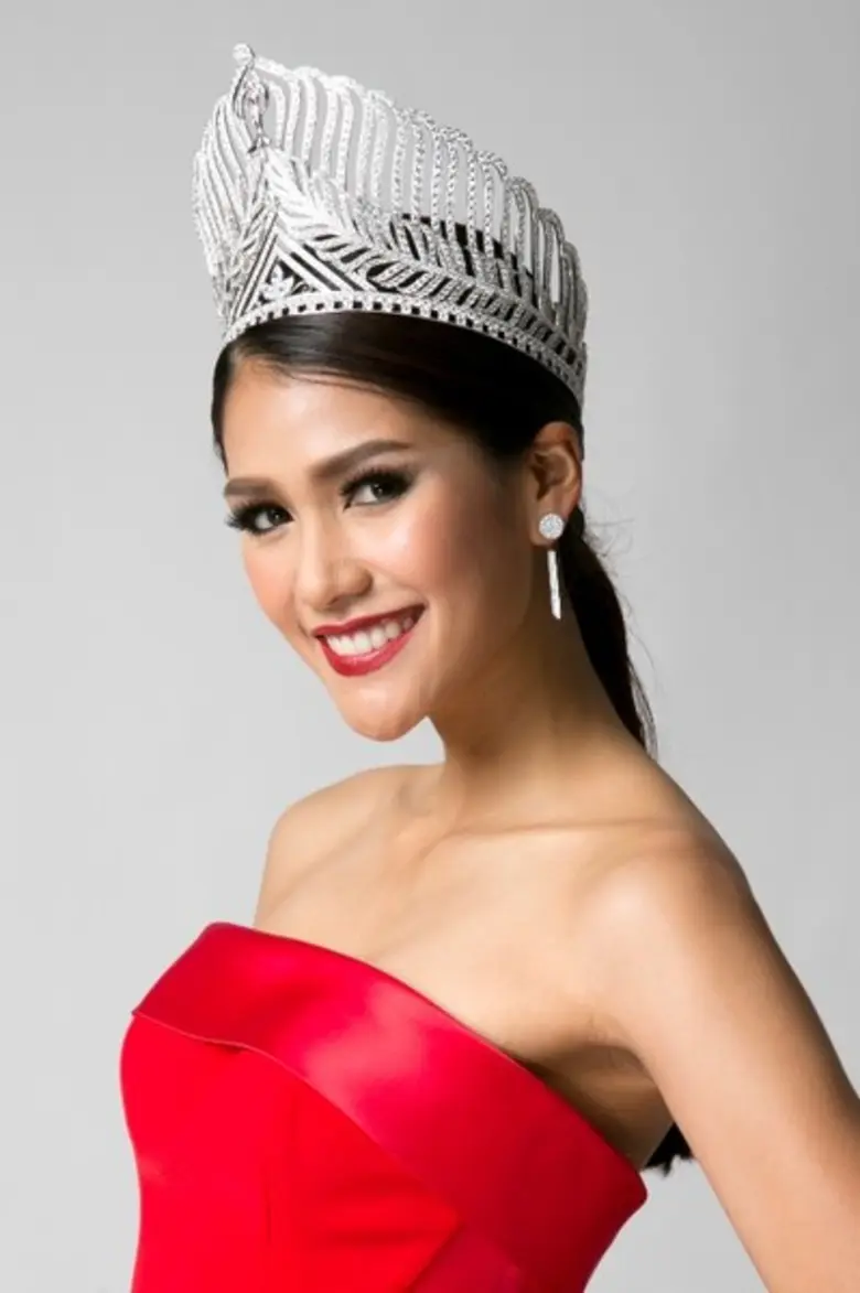 มิสยูนิเวิร์สไทยแลนด์ ปี 2558 แนท อนิพรณ์...