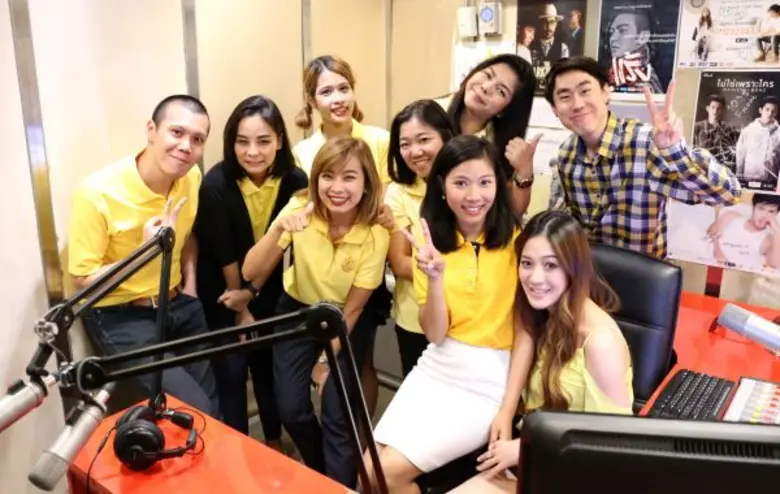 "FM ONE 103.5" โดย "ดีเจ.คิว-ธิติพันธ์ สุ...