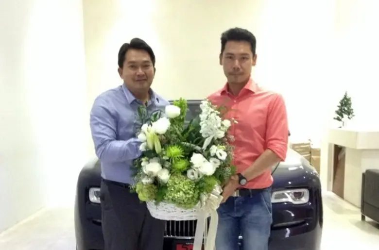 ส่งมอบโรลส์-รอยซ์ สุนทรพันธ์ เดชะเทศ ผู้จ...