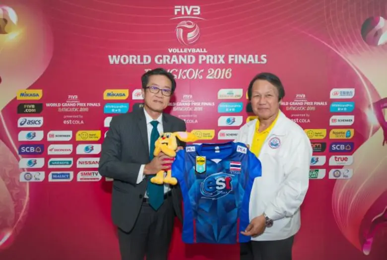 นายหลักชัย สุทธิชูจิต กรรมการผู้จัดการ บร...