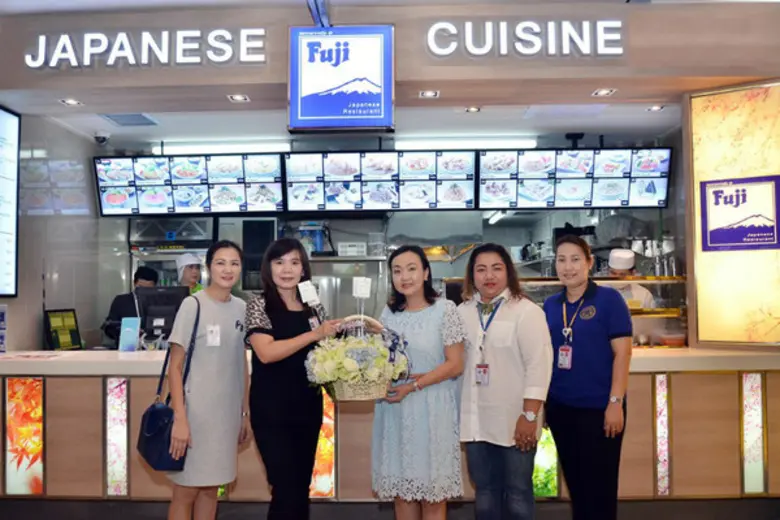 สุปราณี คงสมปรี (กลาง) ผู้อำนวยการส่วนงาน...