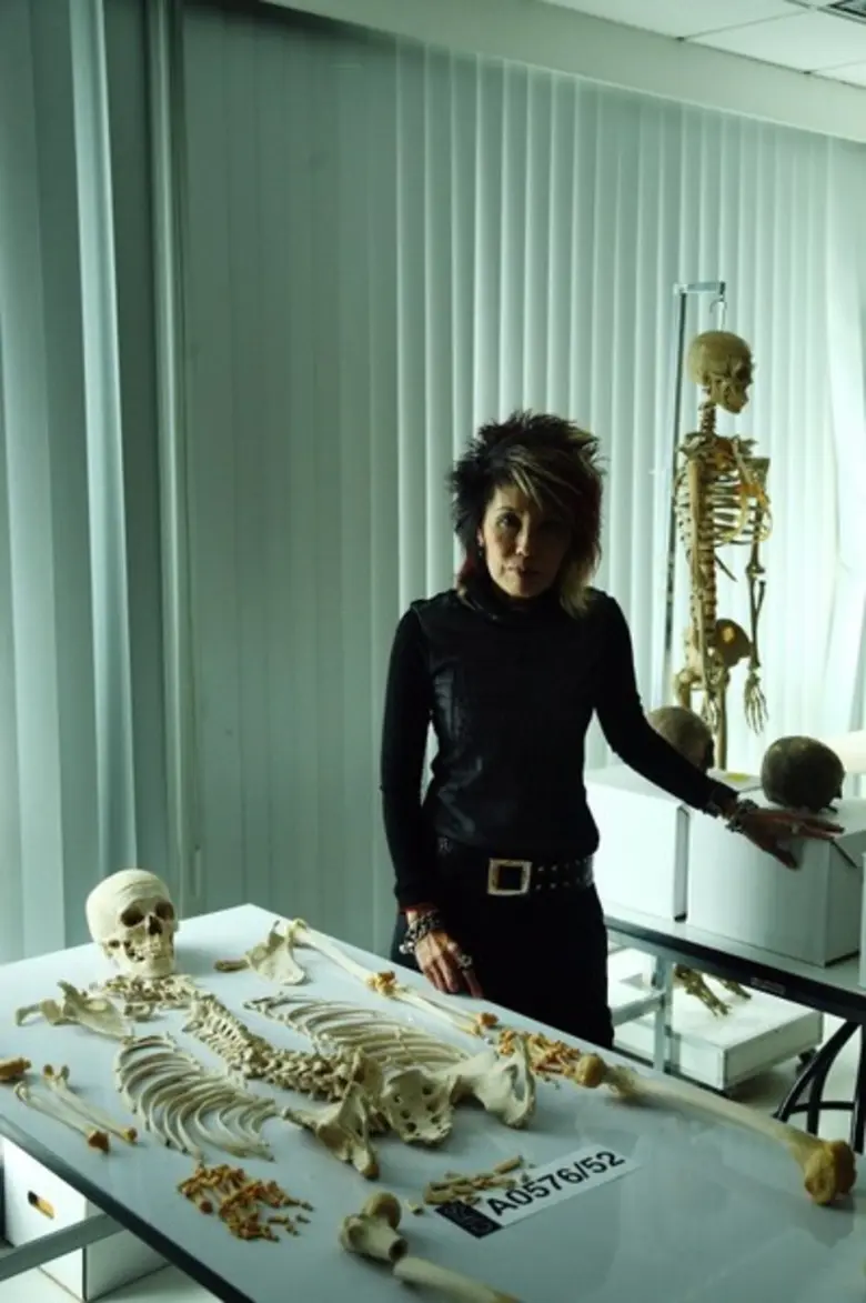 แทค ภรัณยู ชวนดู เดย์ ยัง โชว์ สุข สนุก อิ่มบุญ ในแคมเปญ “ให้...ไม่จำกัดเพศ ให้...ไม่จำกัดภพ” เพราะ 'ศพ...พูดไม่ได้’