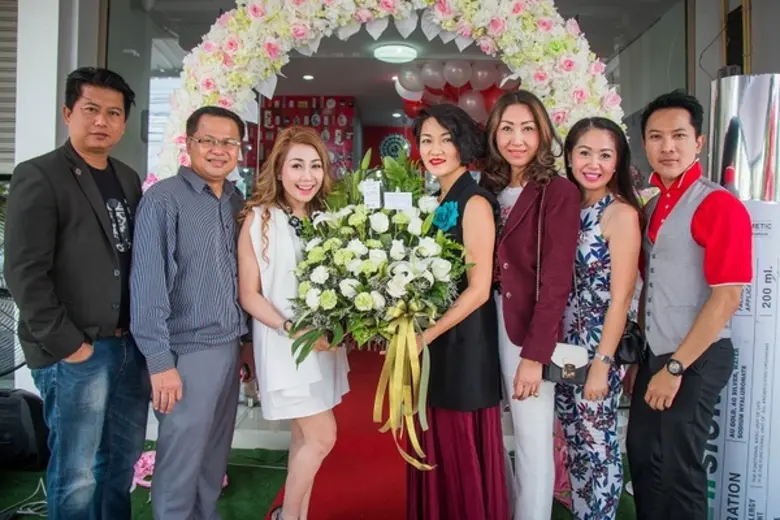 เพ็ญทิพย์ โปษยานนท์ กรรมการผู้จัดการ บริษ...