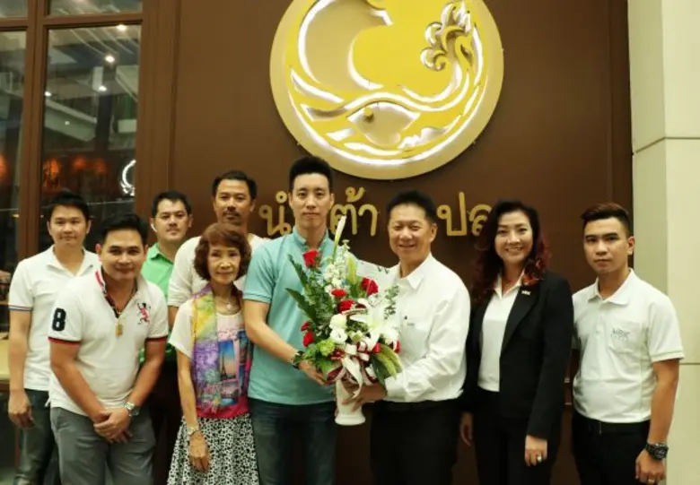 นายสมพล ตรีภพนารถ (ที่ 3 จากขวา) กรรมการผ...