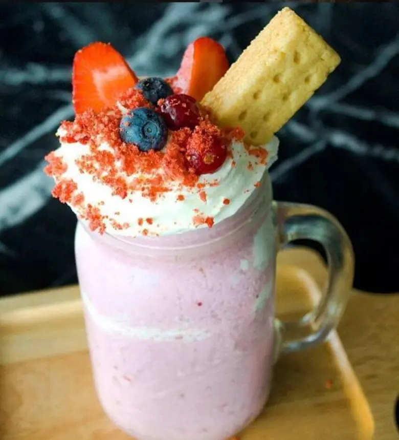 นำเสนอร้านสุดชิลล์ จิบกาแฟมองทะเลในวันหยุดที่ Pastry Addiction at Mera Mare Hotel