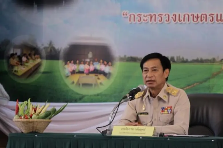 นายโอภาส กลั่นบุศย์ รองปลัดกระทรวงเกษตรแล...