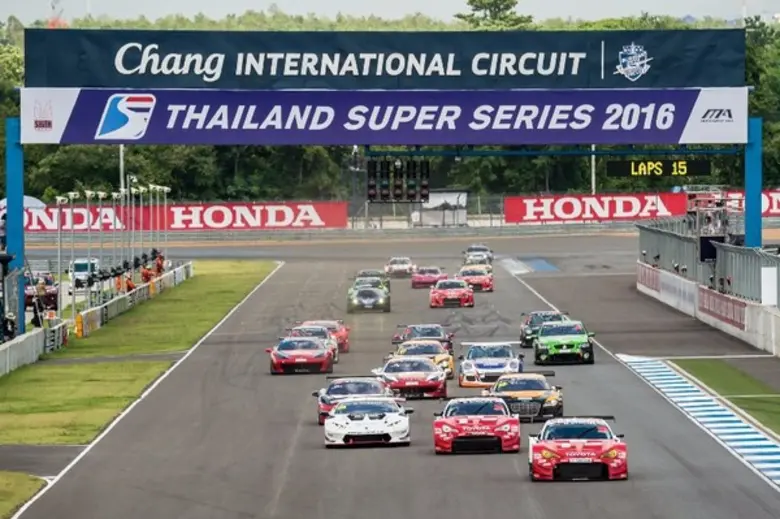 โตโยต้า ทีมไทยแลนด์ เร็ว แรง หยุดไม่อยู่ “แมน-ณัฐพงษ์ ห่อทองคำ” คว้าอันดับ1 รับดับเบิลแชมป์รุ่น Thailand Super Car GTM