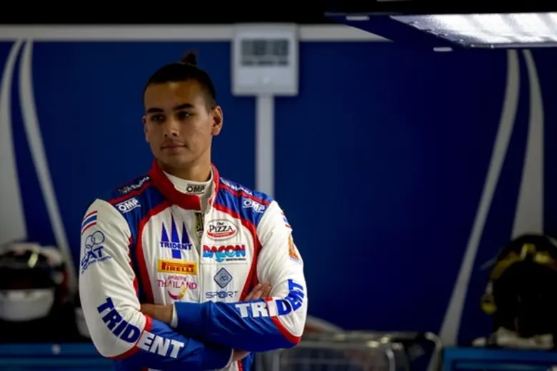 ศึกจีพีทรี สนามที่สาม ที่ซิลเวอร์สโตนเซอร...