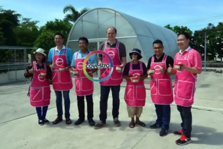 ดร. ดาเนียล คอช ผู้จัดการศูนย์การผลิตโพลี...