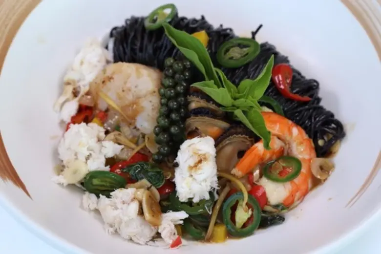 โรงแรมเดอะ แกรนด์ โฟร์วิงส์ คอนเวนชั่น ขอ...