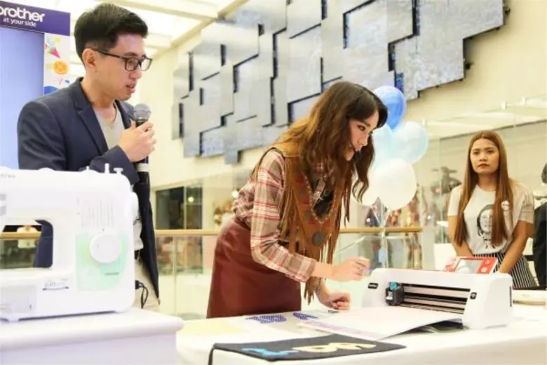 บราเดอร์ เปิดตัว Brother ScanNCut CM700 ผู้ช่วยด้านงานคราฟท์ และจักรเย็บผ้า รุ่น GS3700P ตอบโจทย์ไลฟ์สไตล์ผู้ที่ชื่นชอบงาน DIY ในยุคดิจิตอล