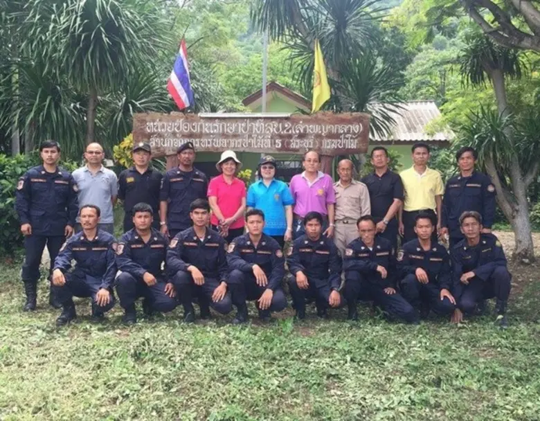 นางอำนวยพร ชลดำรงค์กุล ผู้ตรวจราชการกรมป่...