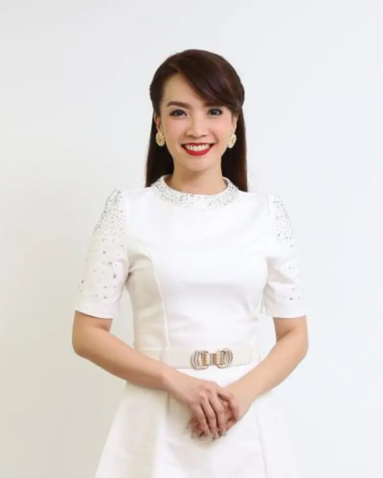 เป็นผู้ประกาศข่าวสาวอีกคนในวงการ ที่มีแฟน...