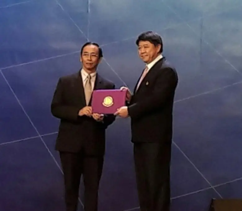 Mr. Teerapon Udomkanjananan, Managing Dir...