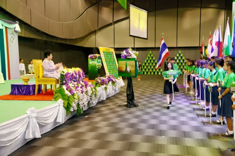 เสด็จไปทรงเปิดการแข่งขัน“แบรนด์เกมส์ กีฬาเพิ่มปัญญา นานาชาติ”