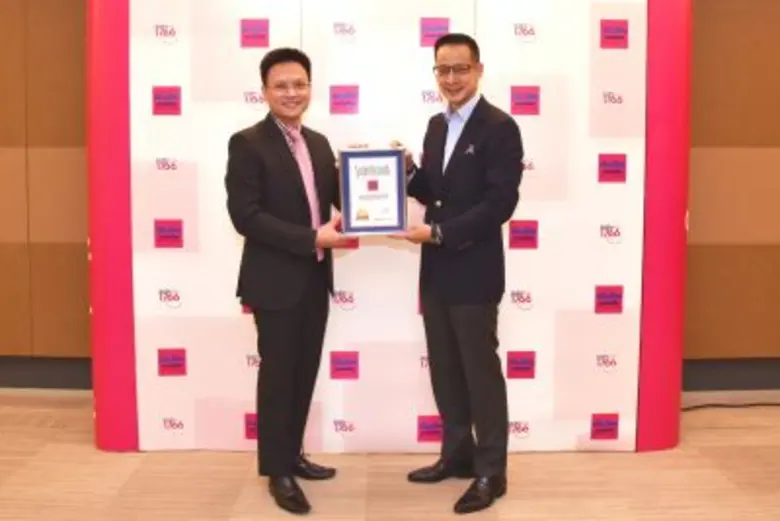 นายสาระ ล่ำซำ กรรมการผู้จัดการและประธานเจ...