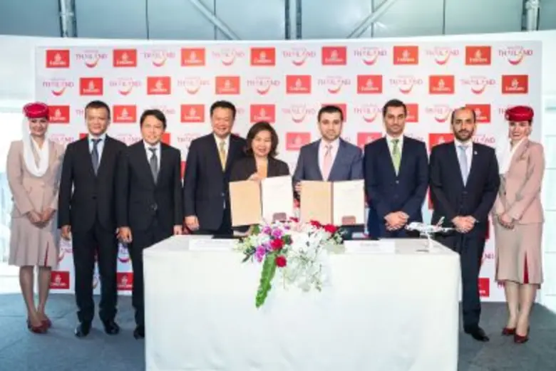 มร.บาเดอร์ แอบบาส (ที่ 4 จากขวา) รองประธา...