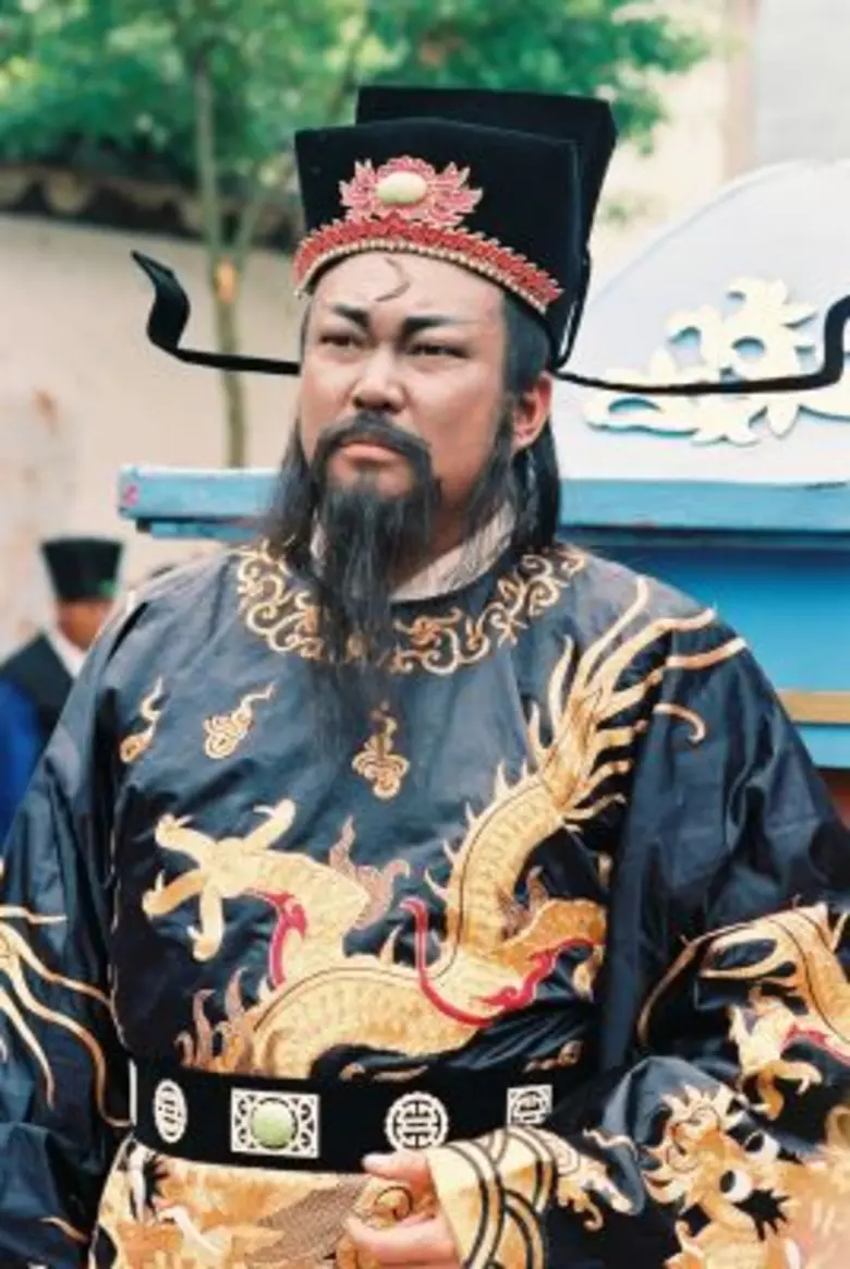 สมบัติล้ำค่า "เสื้อไข่มุก" อันเป็นเหตุให้...