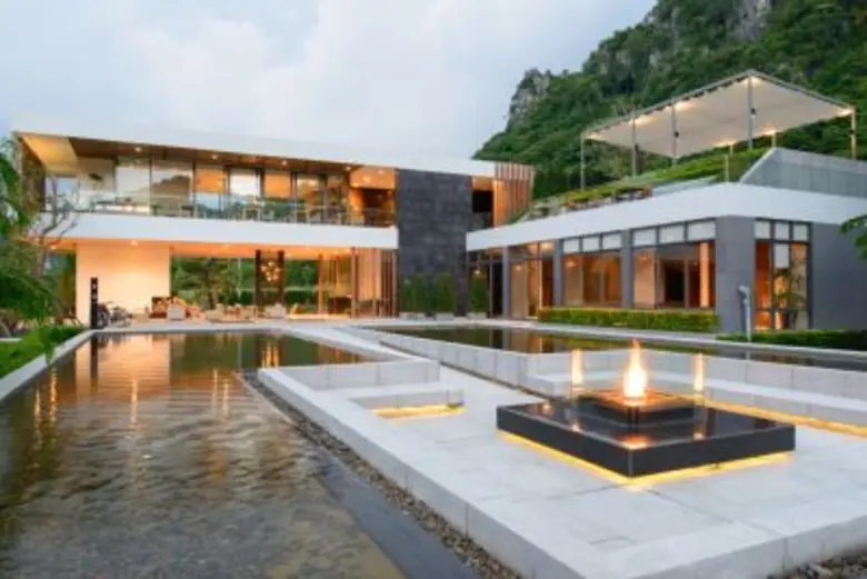 โรงแรม เอสเคป หนึ่งในแสนสิริ โฮเทล คอลเลค...