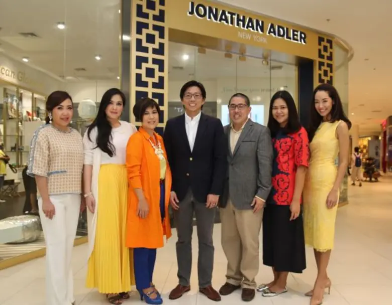 คุณธนพงษ์ จิราพาณิชกุล ร่วมกับ คุณอิศเรศ ...