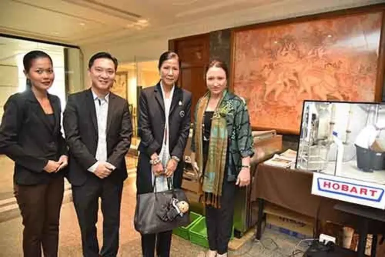 นายวิวัฒน์ วงศ์พิวัฒน์ ผู้จัดการทั่วไป โฮ...