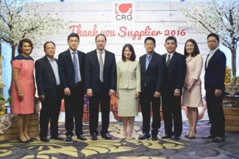 ธีระเดช จิราธิวัฒน์ (คนที่ 4 จากซ้าย) ประ...