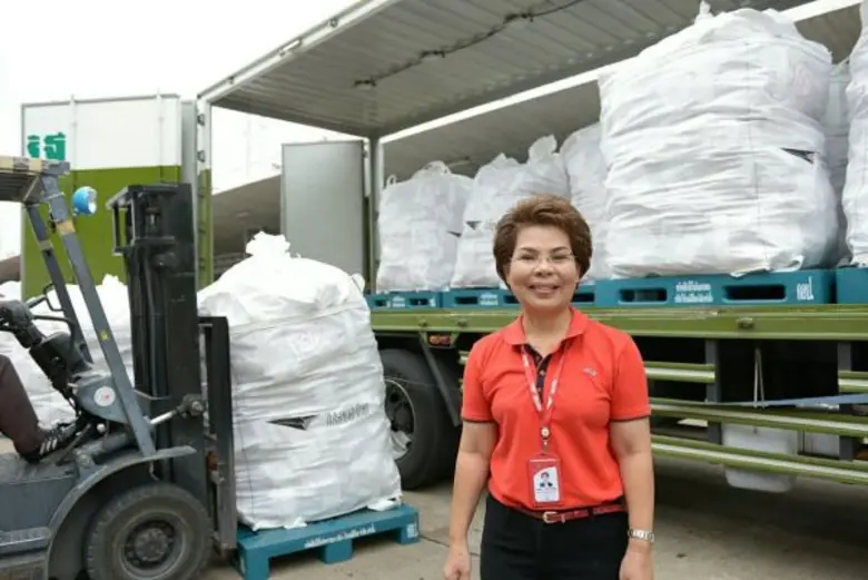 นางสมร เทิดธรรมพิบูล กรรมการผู้จัดการใหญ่...