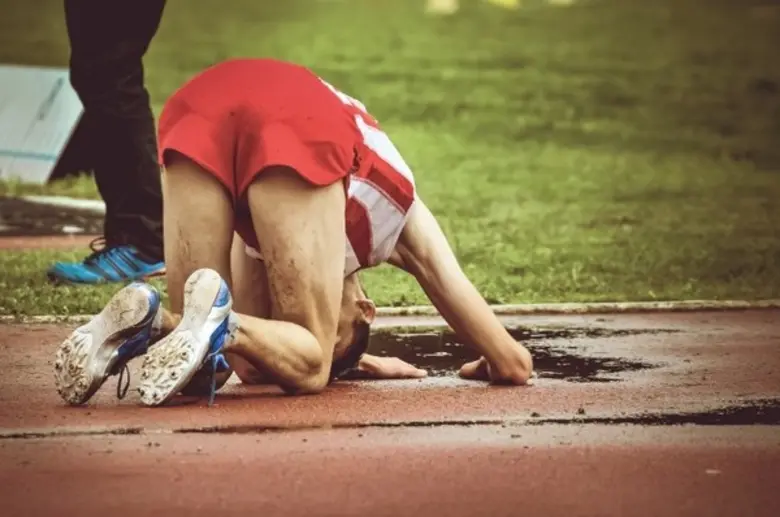 'เสพติด' ความเครียด อยู่หรือไม่? จนต่อมหมวกไตทำงานมากเกินไป