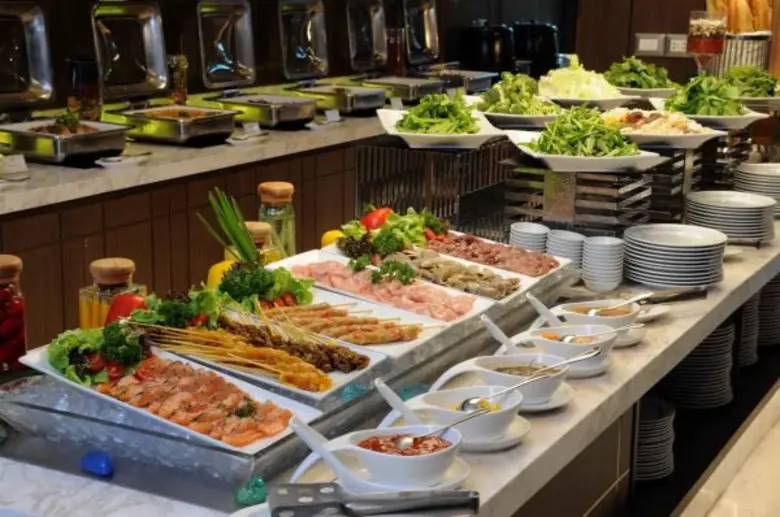 ห้องอาหารดีวาน โรงเรมอัล มีรอซ (Al Meroz)...