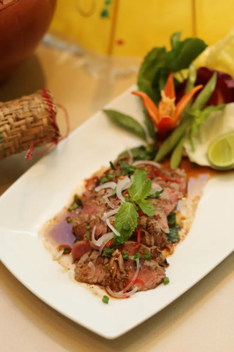 ห้องอาหารซีซั่นนอล เทสท์ส โรงแรม เดอะ เวส...