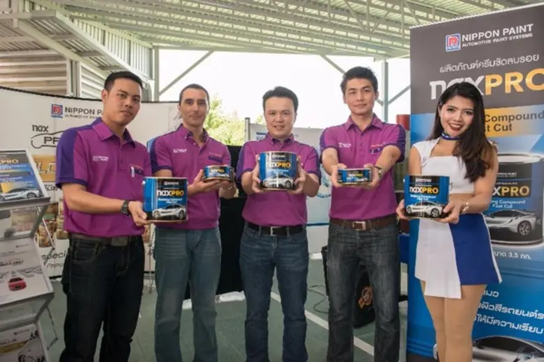 เสกสรรค์ ตันมธุสรชัย ผู้จัดการแผนกการตลาด...