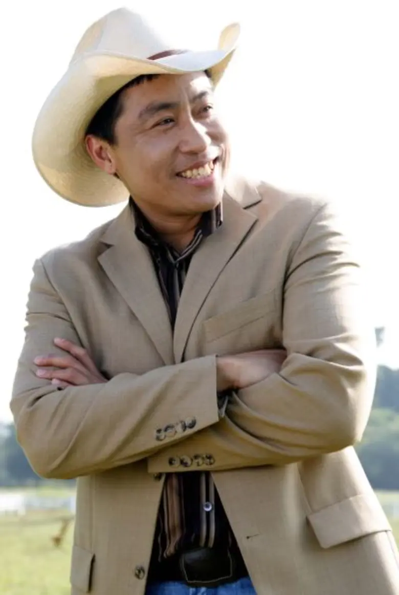 ข่าวซุบซิบ: ปีทอง ดร.โชค บูลกุล พร้อมบิ๊กเซอร์ไพรส์ปลายปี