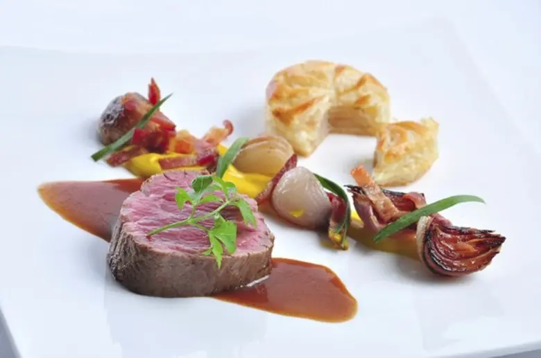 โรงแรมชาเทรียม ริเวอร์ไซด์ กรุงเทพฯ ขอเชิ...