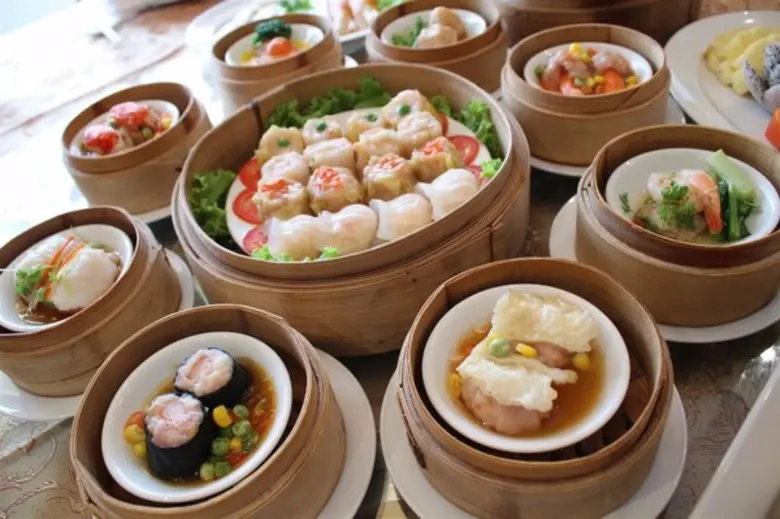 อร่อยจุใจ กับติ่มซำปั้นสดใหม่ทุกวัน ที่ ห้องอาหารจีนโกลด์ลีฟ