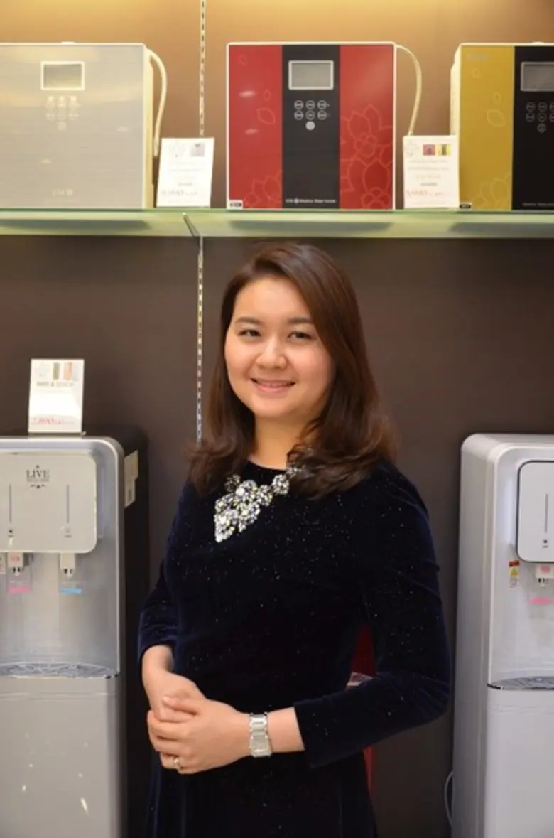 นาง รสิตา โตวรวิรัตน์ รองกรรมการผู้จัดการ...