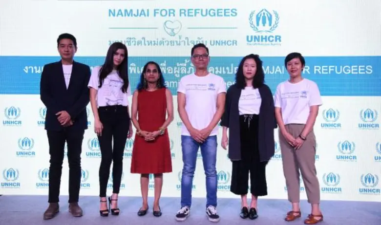 8 ศิลปินและคนดังร่วมแสดงผลงานเพื่อผู้ลี้ภ...
