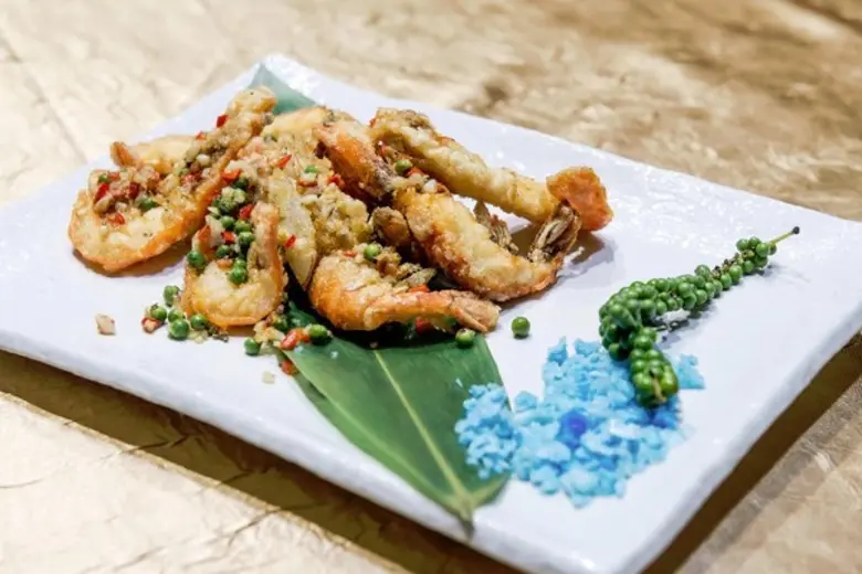 เลื่องชื่อในรสชาติอาหารจีนตำรับสไตล์กวางต...