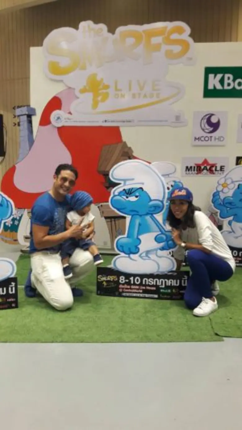 “บอย ปกรณ์-น้องวันใหม่” สัมผัสความตระการตา  The SMURFS Live on Stage Bangkok 2016