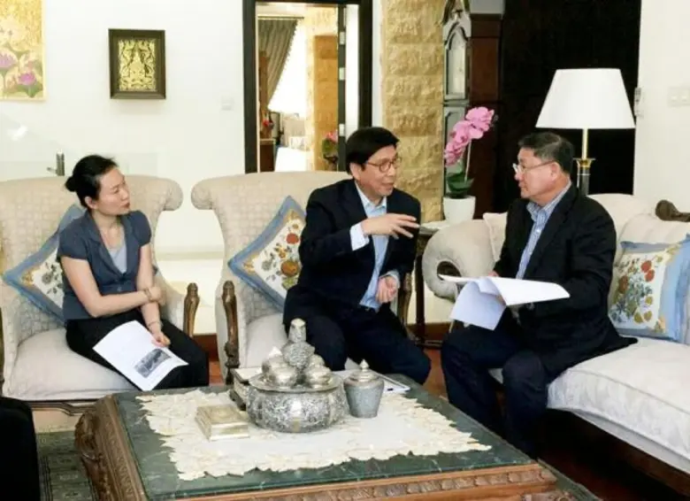 นายมนัส แจ่มเวหา อธิบดีกรมบัญชีกลาง และนายอภิชาต เพ...