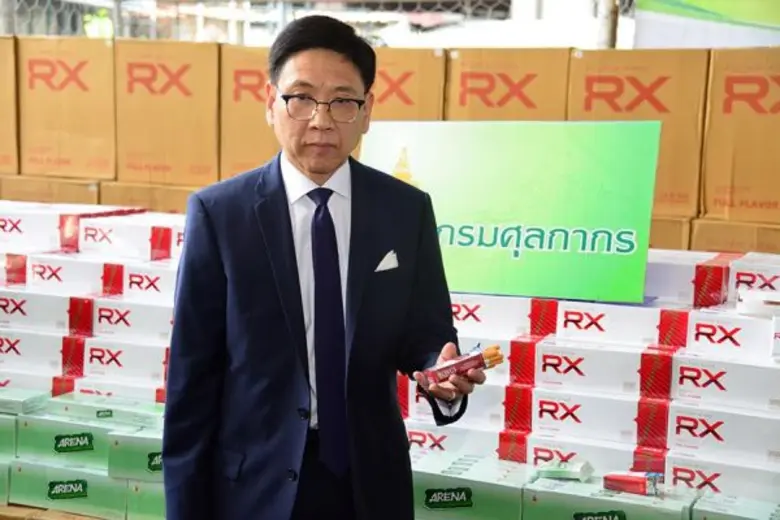 นายกุลิศ สมบัติศิริ อธิบดีกรมศุลกากร แถลง...