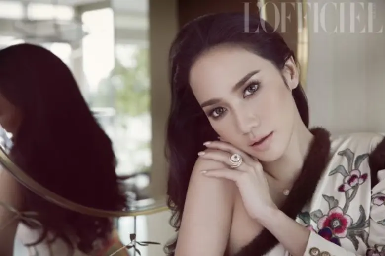 นิตยสาร L’Officiel Thailand (ลอฟฟีเซียล ไทยแลนด์)